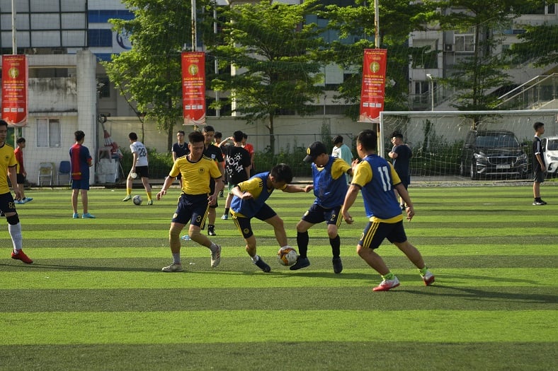 Các cầu thủ tấn công trong trận đấu tại Niteco Cup 2022