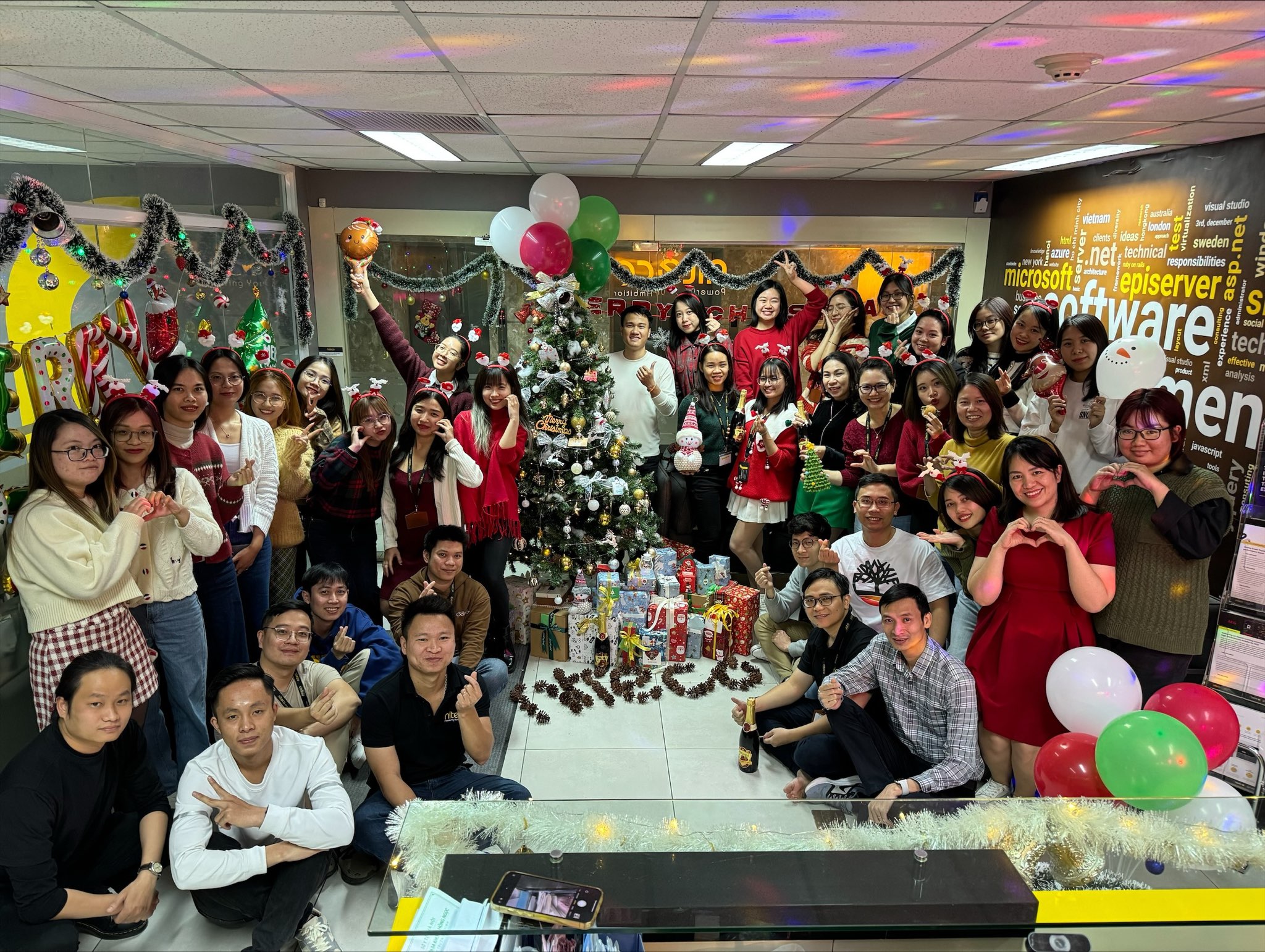 A holly jolly Christmas at 14F
